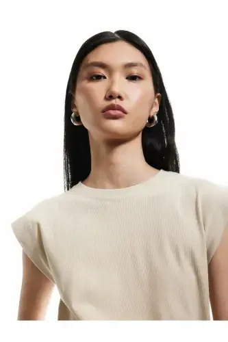 Pamuklu Bisiklet Yaka Kolsuz Basic Tişört-Ekru - 1