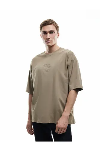 Pamuklu Bisiklet Yaka Tok Kumaş Slogan İşlemeli Kısa Kollu Oversize Tişört - Haki 