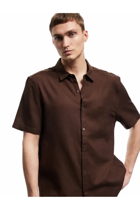 Pamuklu Düğmeli Regular Fit Kısa Kollu Gömlek-Koyu Kahve - 1
