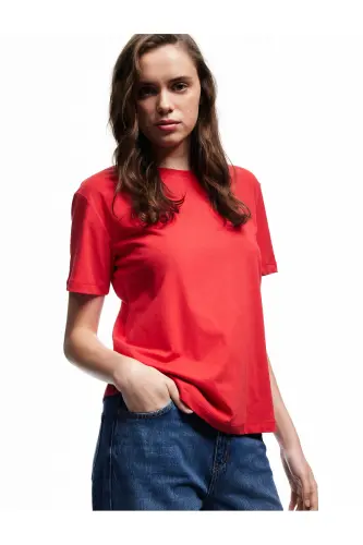 Pamuklu Kısa Kollu Bisiklet Yaka Basic Tişört-Kırmızı - 2