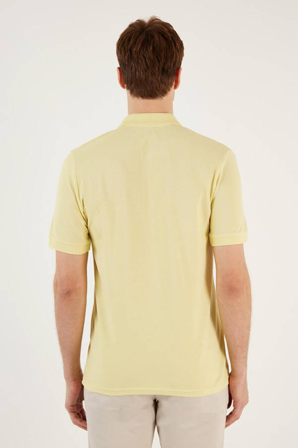 Sarı Pamuklu Regular Fit Düğmeli Polo Yaka %100 Pamuk Tişört 5902739-Sarı - 18