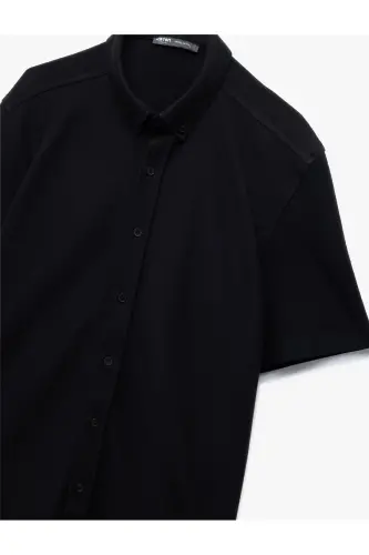 Pamuklu Regular Fit Pike Kumaş Düğmeli Yaka Kısa Kollu Gömlek-Siyah - 5