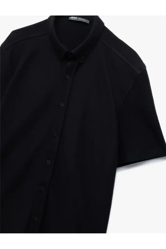 Pamuklu Regular Fit Pike Kumaş Düğmeli Yaka Kısa Kollu Gömlek-Siyah - 5