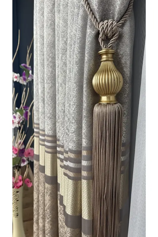 Pano Fon Perde Vizon Krem Altın Tek Kanat Sık Pileli Jakarlı Parlak Desenli 80 X 270 - Krem 5421 - 2
