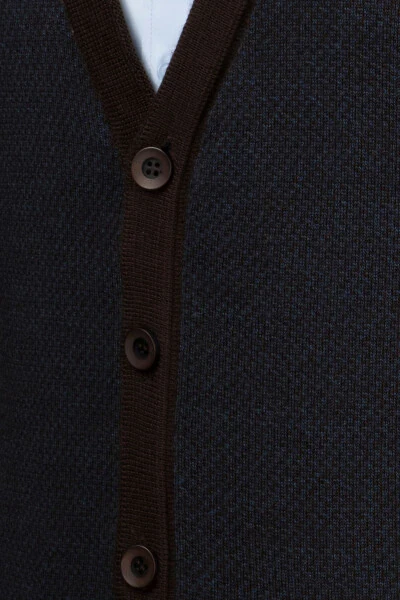 Patterned, buttoned pocket detailed, classic fit steel knit cardigan. - 4