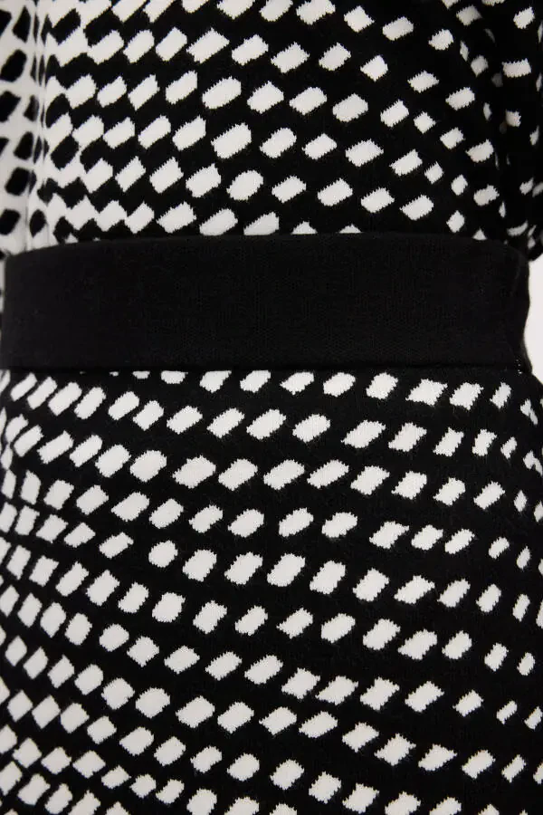 Patterned Knit Skirt - 3