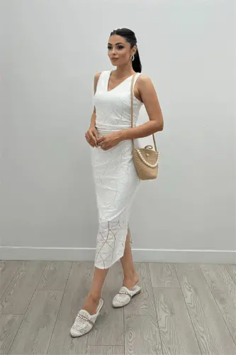 Patterned Lace Fabric Pencil Dress - WHITE - 6