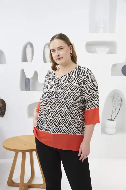 Patterned Plus Size Collared Blouse - 2