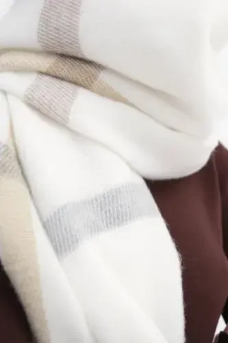 Patterned Shawl Shawl2021-a4 - 3