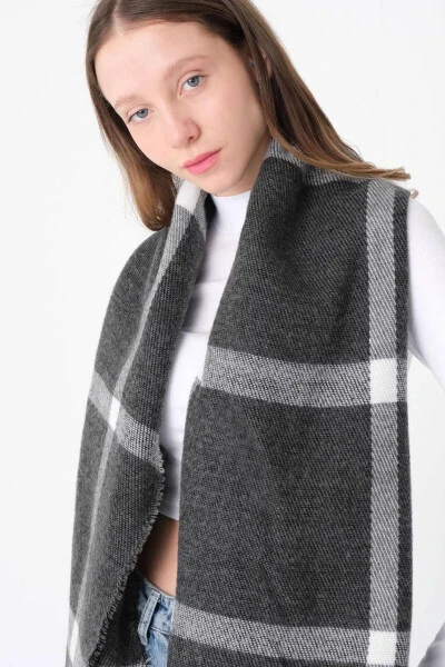 Patterned Shawl Shawl2021-a4 - ADDAX (1)