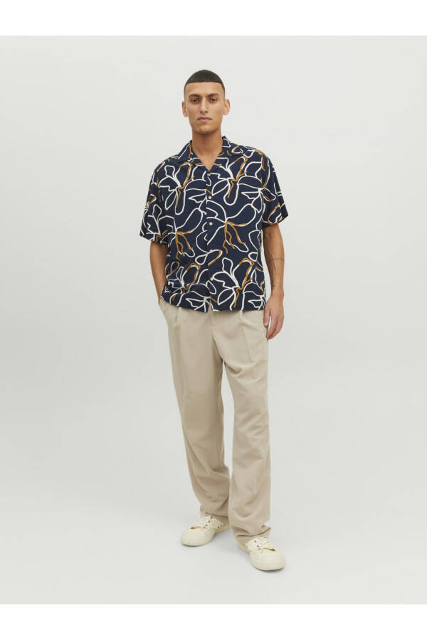 Patterned Short Sleeve Shirt - 2