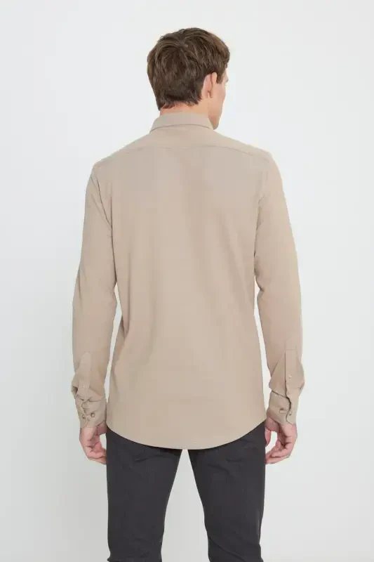 Paxta to‘qilgan slim fit tor bichimli tugmali yoqali och ko‘k ko‘ylak-VIZON - 5