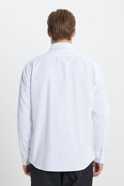 Paxtali Slim Fit Tor ko'rinishdagi klassik yoqali armürli ko'ylak - 5