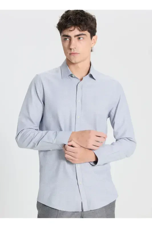 Paxtali Slim Fit Tor Ko'rinishli Klassik Yoqali Armürli Ko'ylak - 3