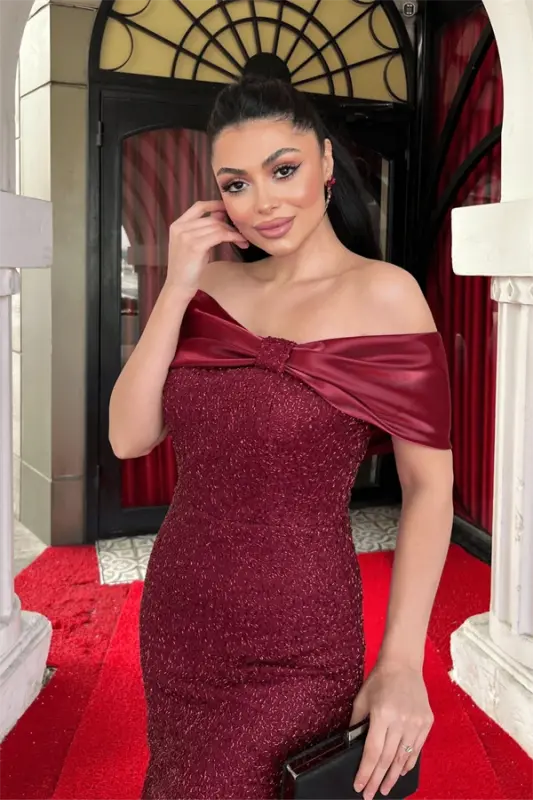 Payet Kumaş Saten Kayık Yaka Kalem Elbise - BORDO - 4