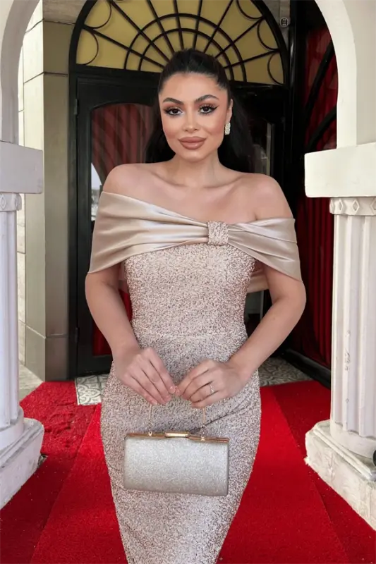 Payet Kumaş Saten Kayık Yaka Kalem Elbise - GOLD - 3