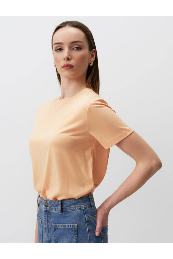 Peach Straight Cut Crew Neck Short Sleeve Basic Knit T-Shirt - 19