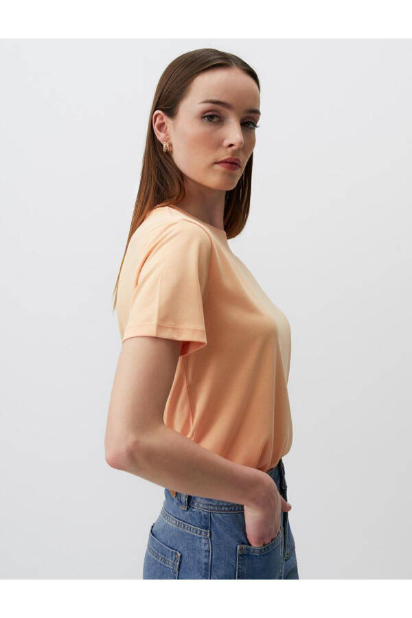 Peach Straight Cut Crew Neck Short Sleeve Basic Knit T-Shirt - 13