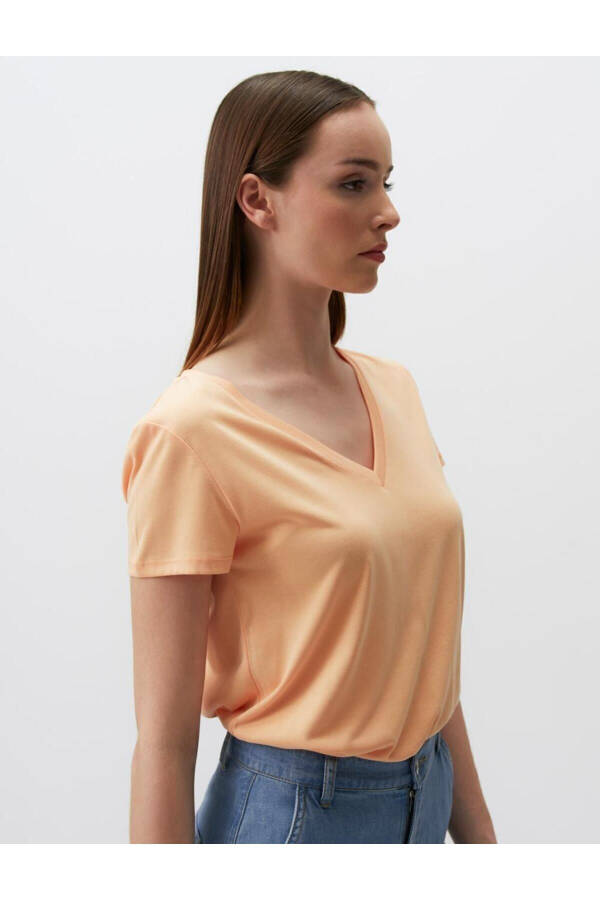 Peach Straight Cut V-Neck Short Sleeve Knit Basic T-Shirt - 12