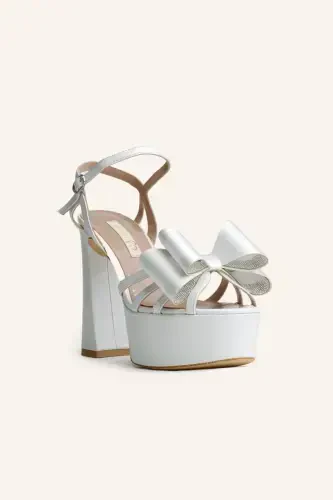 Pearl Petra Platform Heeled Bridal Shoes - MARCATELLI (1)