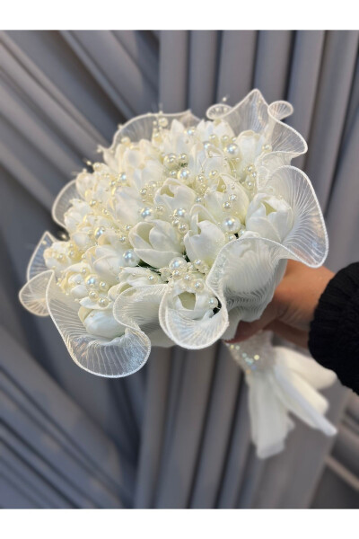 pearl tulip bridal bouquet - 10