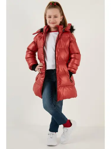 Peluş astarli yoqasi sunʼiy moʼynali echib olinadigan kapyushonli qishki kurtka 5761908-Qizil - 1