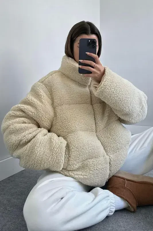 Peluş kabartmalı teddy puffer ko'ylagi - 3