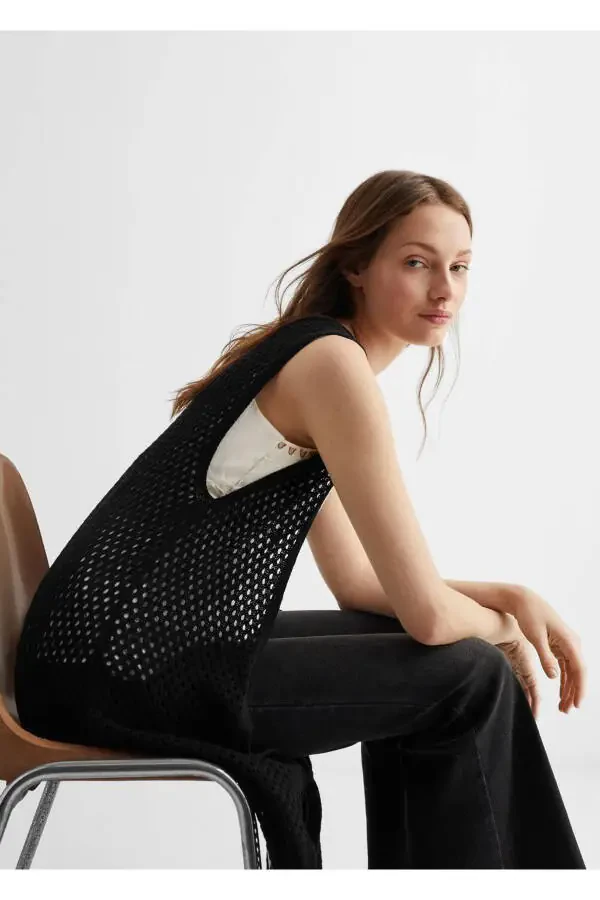 Perforated Cotton Vest - 6