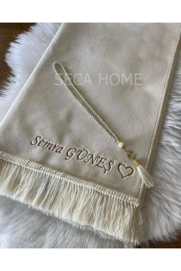 Personalized luxury velvet prayer rug. - 2