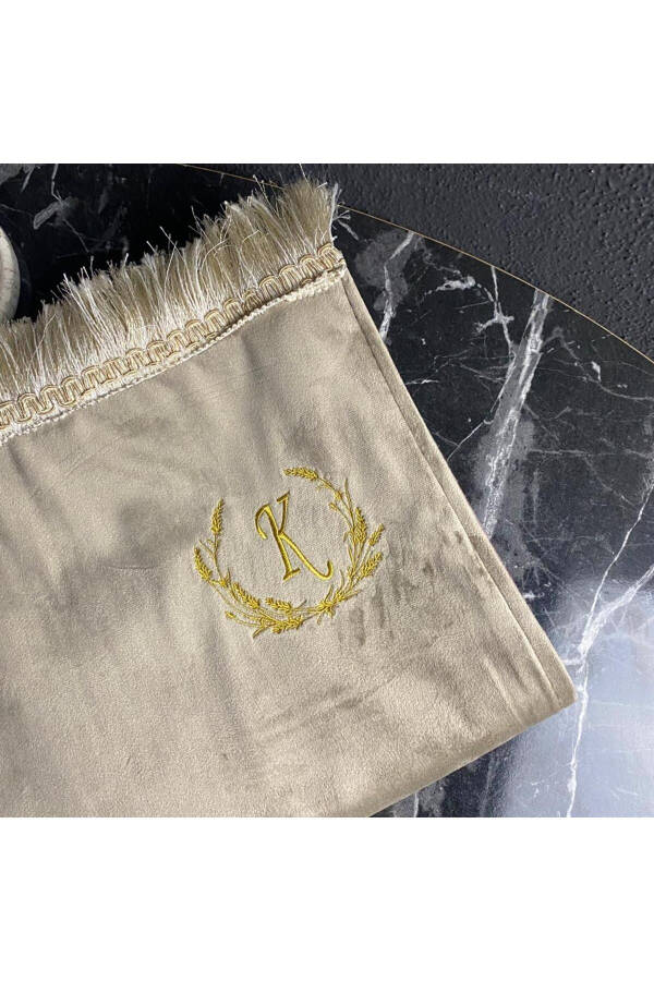 Personalized Velvet Prayer Rug with Minimalist Pattern - 1