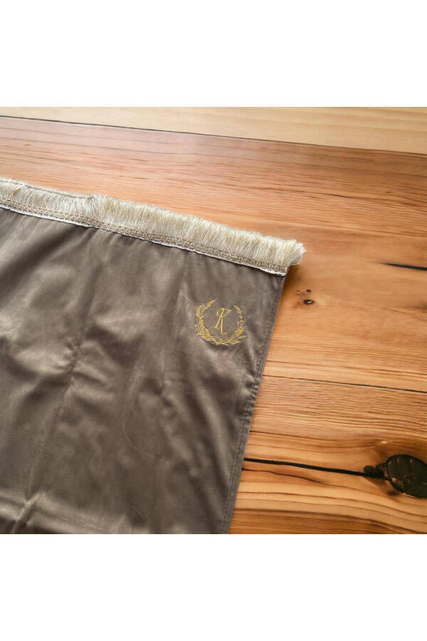 Personalized Velvet Prayer Rug with Minimalist Pattern - 3