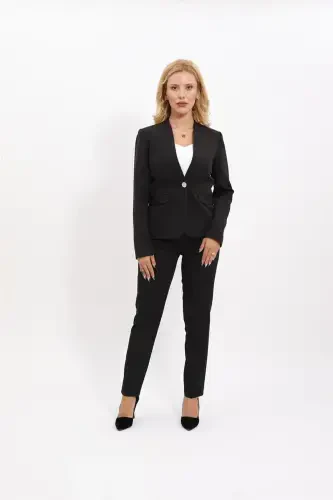 Пиджак без воротника с одной пуговицей и брюки-трубы - черный - ÖNDER ÖZSOY (1)
