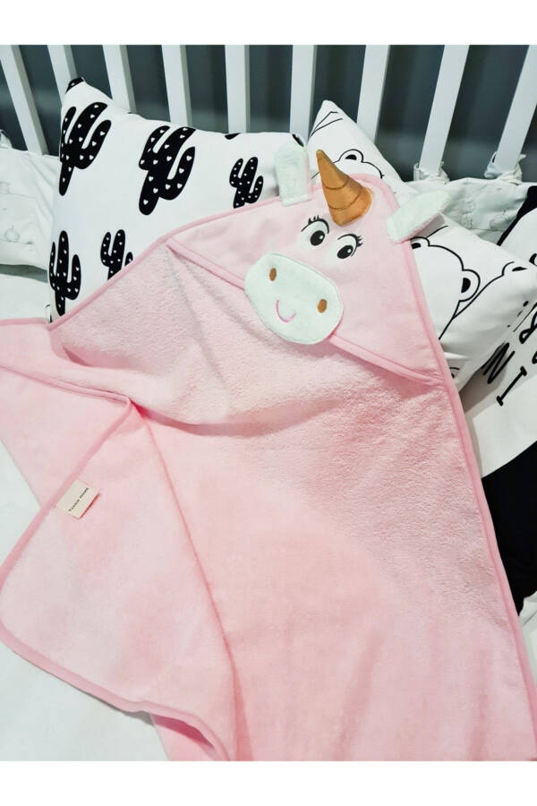 Pink, Embroidered 3d Unicorn 100% Cotton 75x75 Cm Baby Towel Swaddle - 1