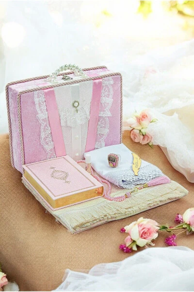 Pink Quran and Prayer Rug Set Suitable for Bridal Chest - IHVAN ONLINE
