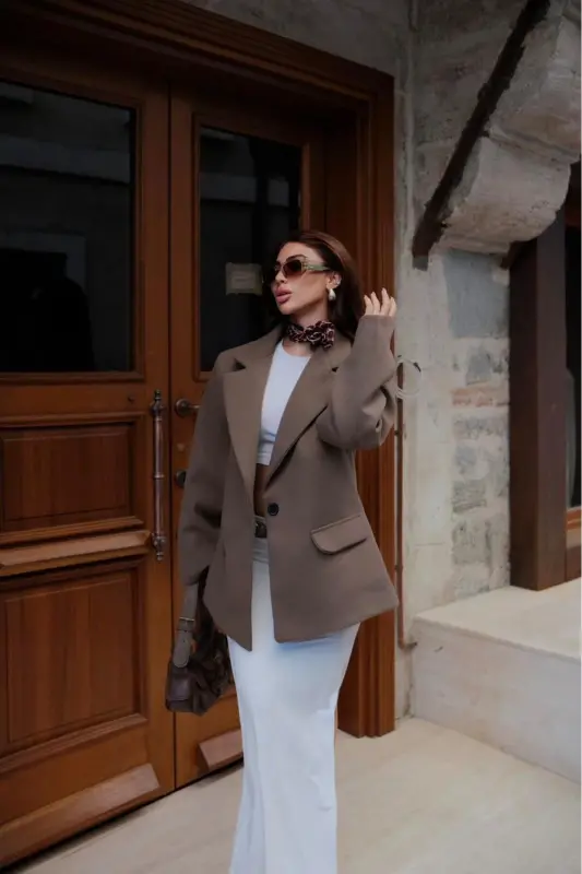 pinterest model muadil bol oversize kesim yumuşak kaşe kumaş astarlı cepli blazer ceket kaban-kahve - 4