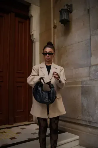 pinterest muadil nubuk süet mato yumshoq uch tugmali astarli oversize keng bichimli blazer pidjak-krem - 3