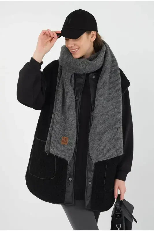 Plain Knit Scarf Anthracite - 7