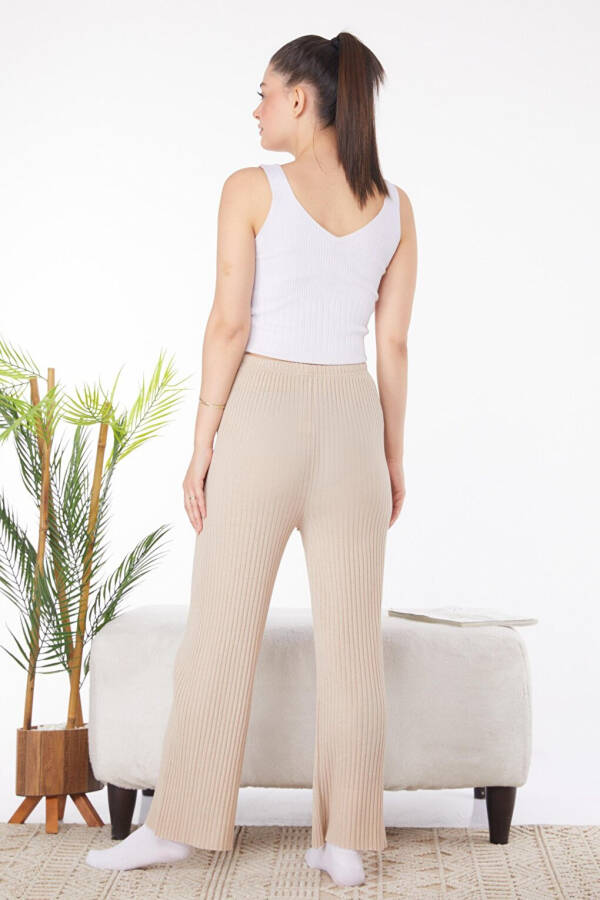 Plain Mid-Rise Women's Beige Sweatpants - 10