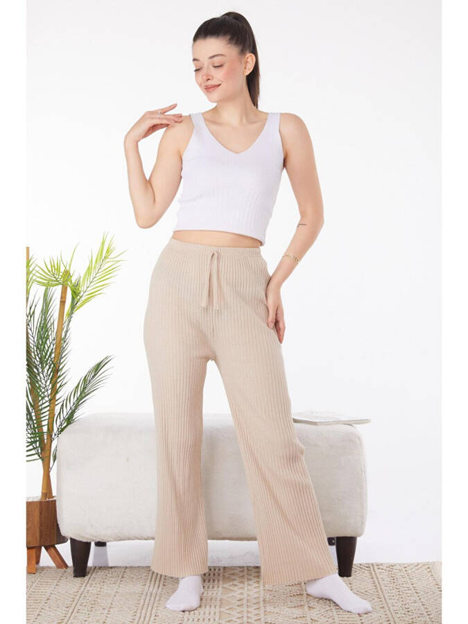 Plain Mid-Rise Women's Beige Sweatpants - 1