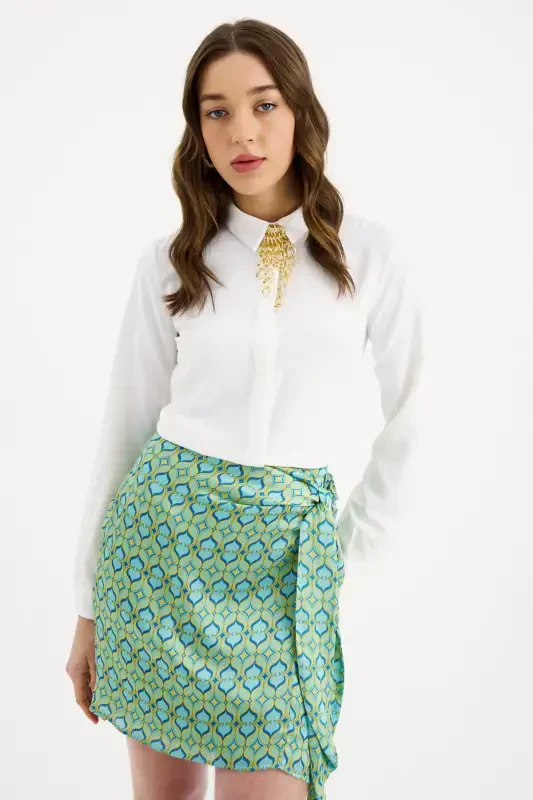 Plain Shirt with Chain Accessory - Ecru - 2