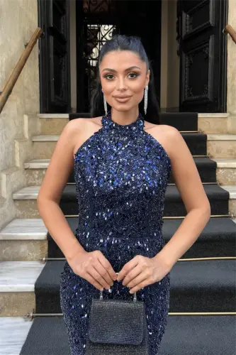 Платье-карандаш с бусинами и завязками на шее - ТЕМНО-СИНИЙ - 4