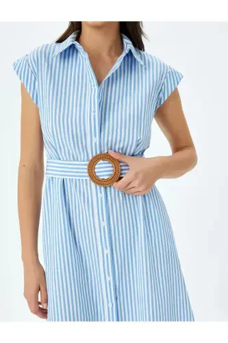 Платье-рубашка длинное без рукавов в полоску с карманами без подкладки с поясом - 5