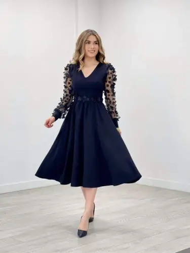 Платье с 3D цветами и двойными рукавами - Черный - 2