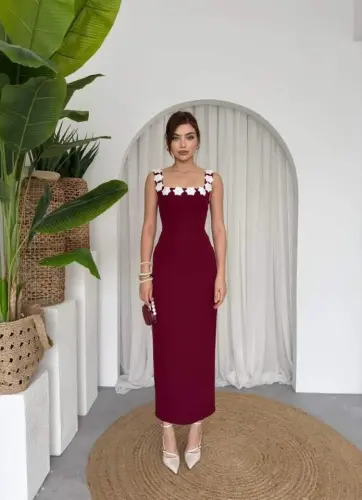 Платье с цветочной деталью Ming - 6