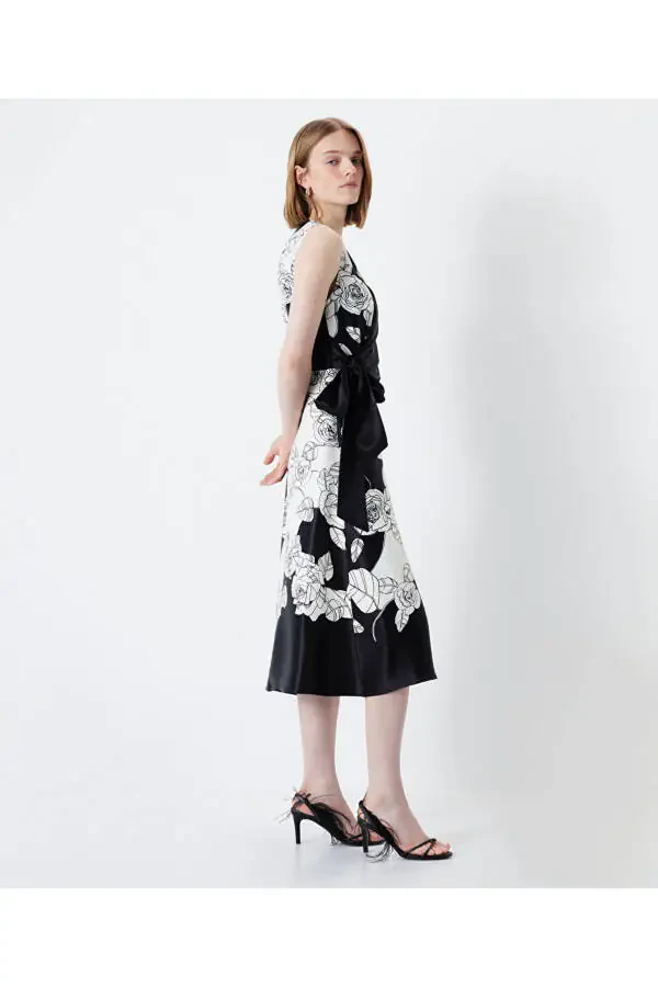 Платье с принтом и завязками спереди - 3