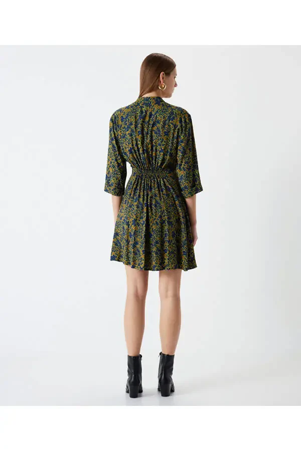 Платье с воротником-стойкой в ​​полоску - 6