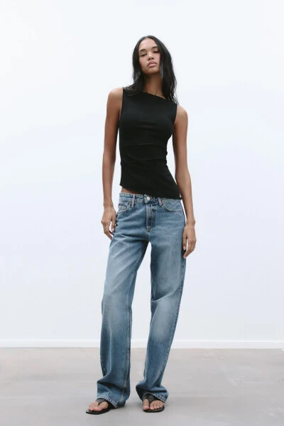 PLEATED ASYMMETRIC T-SHIRT-Black - MODAZONE