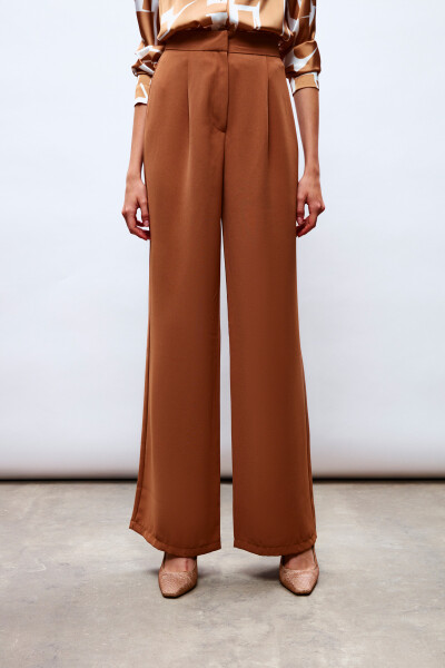 Pleated Crepe Trousers - Camel - 12