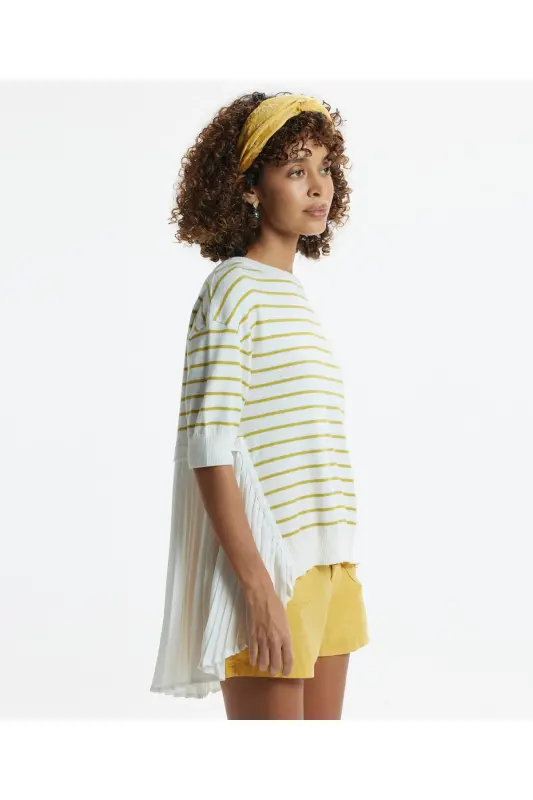 Pleated Panel Short Sleeve Knit - 2