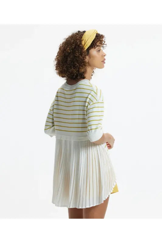 Pleated Panel Short Sleeve Knit - 3